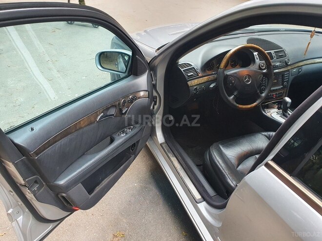 Mercedes E 240 2002, 380,000 km - 2.6 l - Bakı