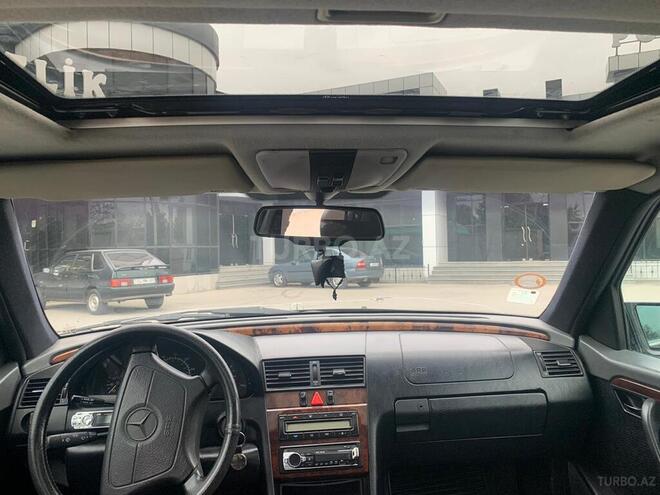 Mercedes C 220 1996, 300,000 km - 2.2 л - Bərdə