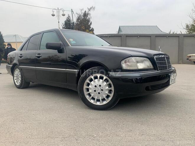 Mercedes C 220 1996, 300,000 km - 2.2 л - Bərdə