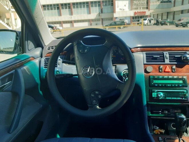 Mercedes E 270 1999, 457,770 km - 2.7 l - Bakı