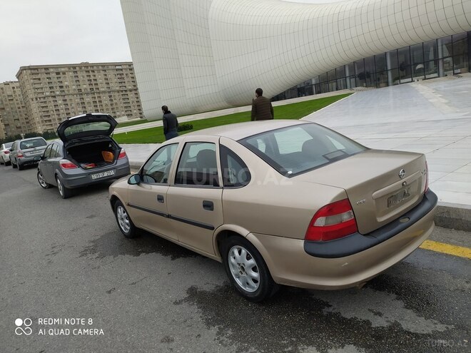 Opel Vectra 1998, 220,000 km - 1.8 l - Bakı