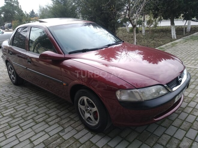 Opel Vectra 1996, 278,000 km - 1.6 л - Sumqayıt