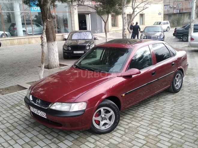 Opel Vectra 1996, 278,000 km - 1.6 л - Sumqayıt