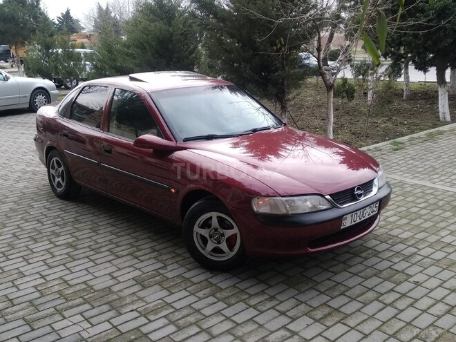 Opel Vectra 1996, 278,000 km - 1.6 л - Sumqayıt