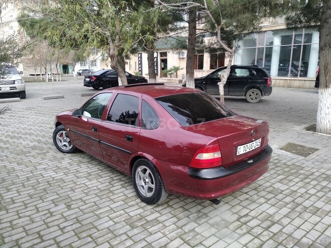 Opel Vectra 1996, 278,000 km - 1.6 л - Sumqayıt