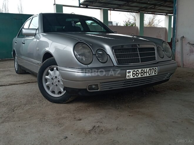 Mercedes E 230 1997, 345,556 km - 2.3 l - Saatlı