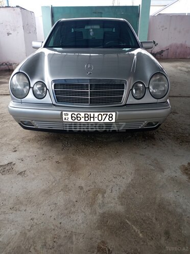 Mercedes E 230 1997, 345,556 km - 2.3 l - Saatlı