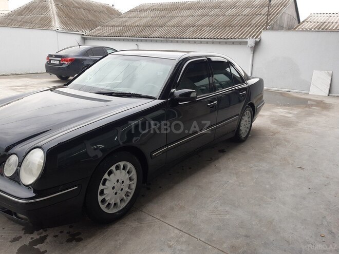 Mercedes E 270 2000, 330,475 km - 2.7 l - Bakı