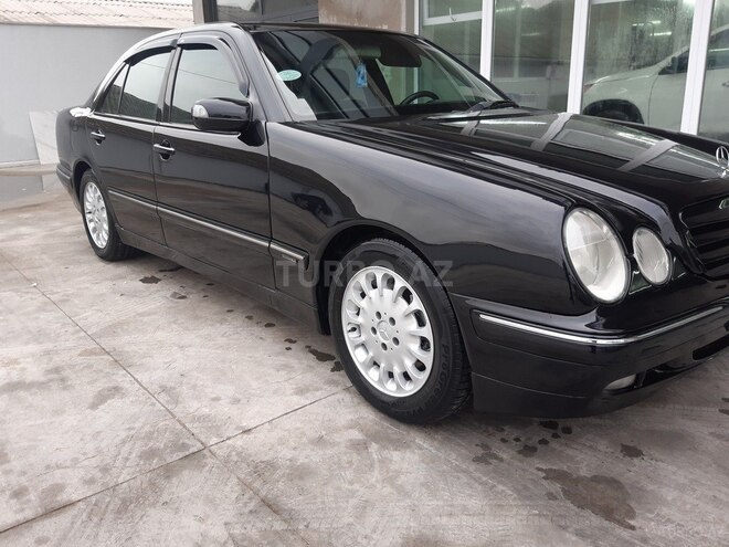 Mercedes E 270 2000, 330,475 km - 2.7 l - Bakı