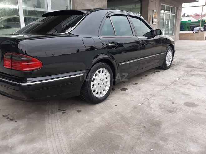 Mercedes E 270 2000, 330,475 km - 2.7 l - Bakı