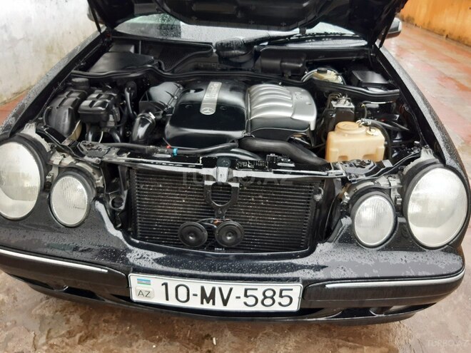 Mercedes E 270 2000, 330,475 km - 2.7 l - Bakı