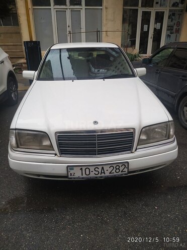 Mercedes C 220 1995, 235,000 km - 2.2 l - Bakı