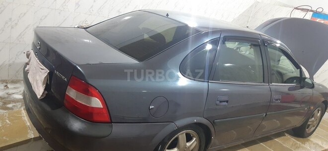 Opel Vectra 1996, 305,000 km - 2.0 л - Bakı