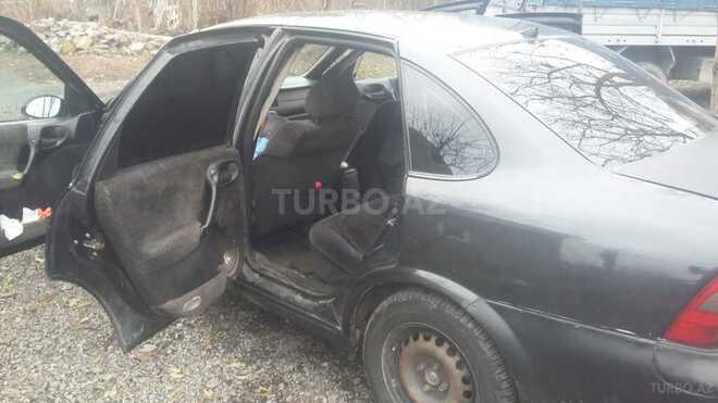 Opel Vectra 1998, 500,000 km - 1.8 l - Zaqatala