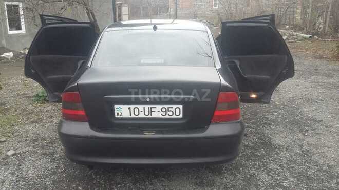 Opel Vectra 1998, 500,000 km - 1.8 l - Zaqatala