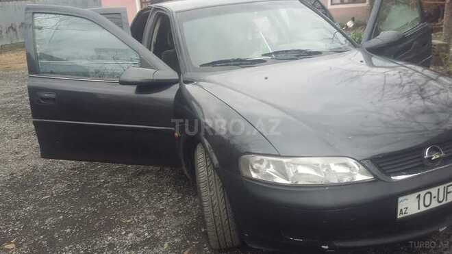 Opel Vectra 1998, 500,000 km - 1.8 l - Zaqatala
