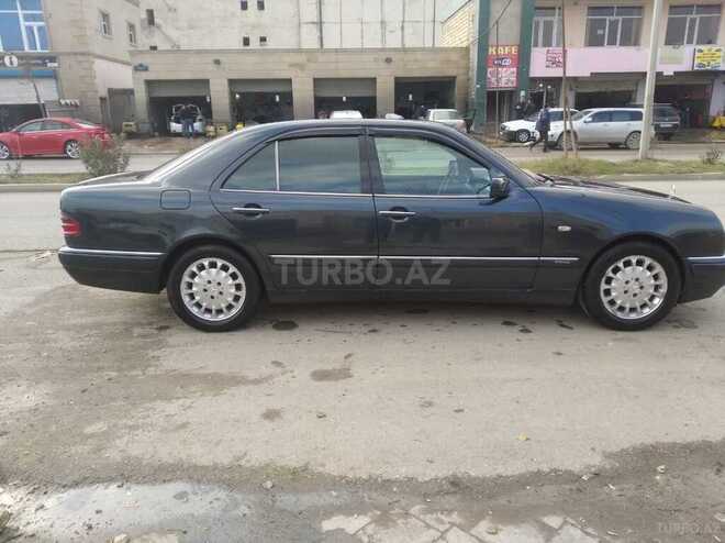 Mercedes E 230 1997, 258,000 km - 2.3 l - Sumqayıt