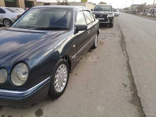 Mercedes E 230 1997, 258,000 km - 2.3 l - Sumqayıt