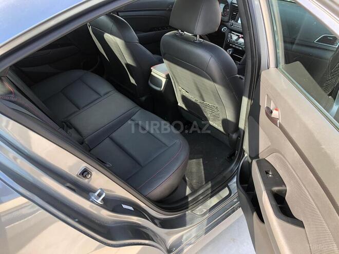 Hyundai Elantra 2017, 11,130 km - 2.0 л - Bakı