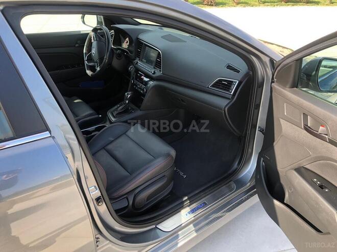 Hyundai Elantra 2017, 11,130 km - 2.0 л - Bakı