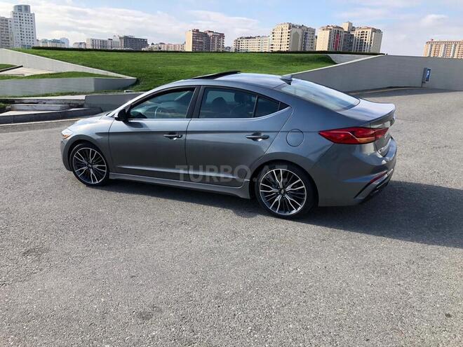 Hyundai Elantra 2017, 11,130 km - 2.0 л - Bakı