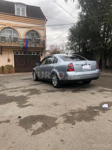 Volkswagen Passat 2003, 282,439 km - 1.8 l - Bakı