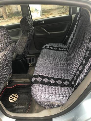 Volkswagen Passat 2003, 282,439 km - 1.8 l - Bakı
