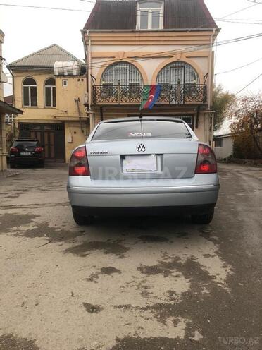Volkswagen Passat 2003, 282,439 km - 1.8 l - Bakı