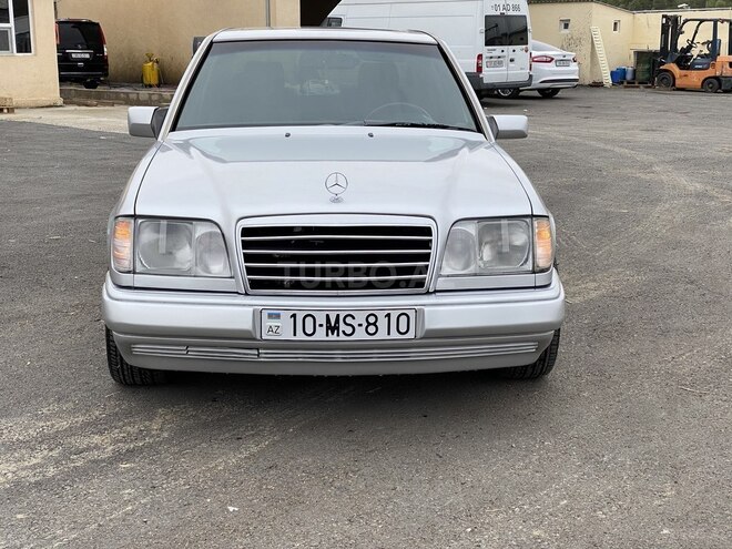 Mercedes E 220 1994, 320,000 km - 2.2 л - Bakı