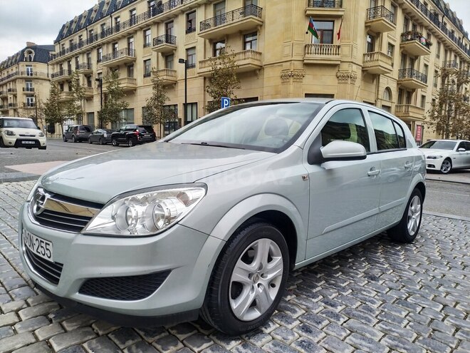 Opel Astra 2009, 179,000 km - 1.3 l - Bakı