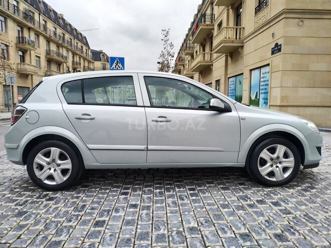 Opel Astra 2009, 179,000 km - 1.3 l - Bakı
