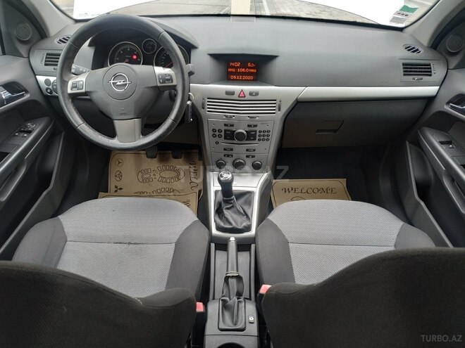 Opel Astra 2009, 179,000 km - 1.3 l - Bakı