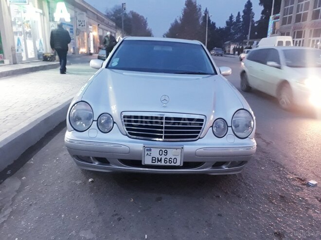 Mercedes E 320 2000, 215,000 km - 3.2 л - Bərdə