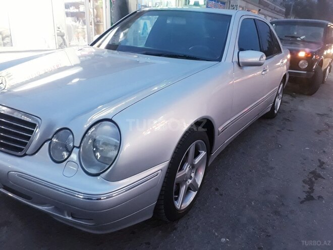 Mercedes E 320 2000, 215,000 km - 3.2 л - Bərdə