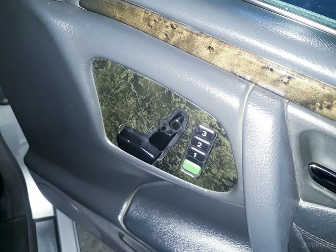 Mercedes E 320 2000, 215,000 km - 3.2 л - Bərdə