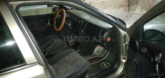 Opel Vectra 1997, 199,695 km - 1.6 l - Bakı