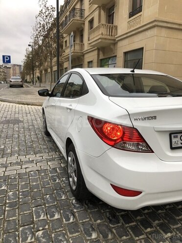 Hyundai Accent 2013, 224,000 km - 1.4 л - Bakı