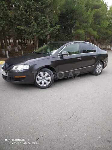 Volkswagen Passat 2005, 200,000 km - 2.0 л - Sumqayıt