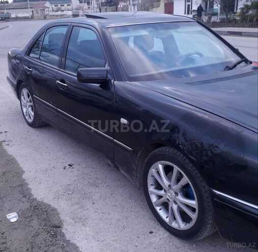 Mercedes E 230 1995, 570,000 km - 2.3 l - Bakı