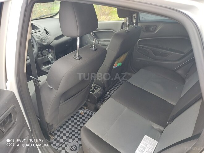 Ford Fiesta 2016, 82,000 km - 1.6 l - Bakı