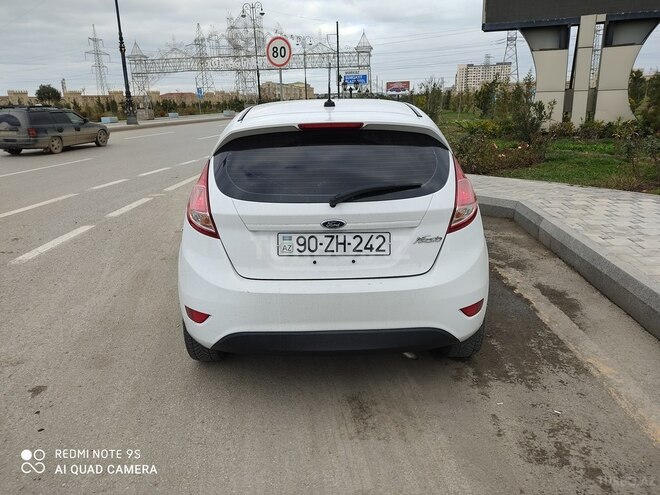 Ford Fiesta 2016, 82,000 km - 1.6 l - Bakı