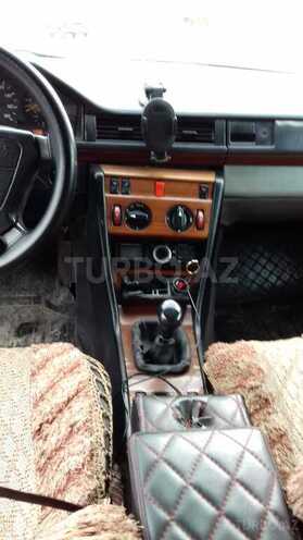 Mercedes E 200 1993, 585,604 km - 2.0 l - Bakı