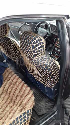 Mercedes E 200 1993, 585,604 km - 2.0 l - Bakı