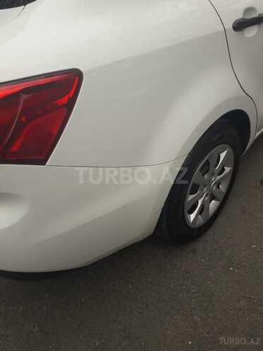 Kia Rio 2013, 200,000 km - 1.4 л - Bakı
