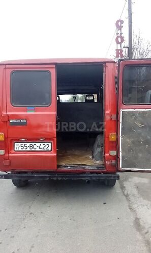 Mercedes 100 1990, 123,425 km - 2.5 l - Balakən
