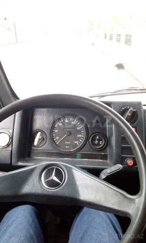 Mercedes 100 1990, 123,425 km - 2.5 l - Balakən