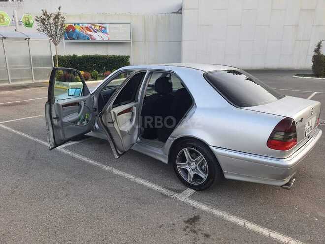 Mercedes C 230 1997, 228,000 km - 2.3 l - Bakı