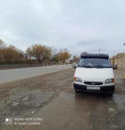 Ford Transit 1999, 500,150 km - 2.5 l - Salyan