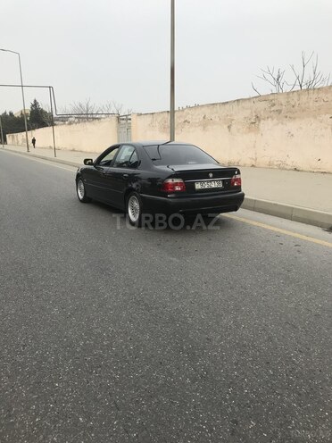BMW 528 2000, 395,000 km - 2.8 l - Bakı