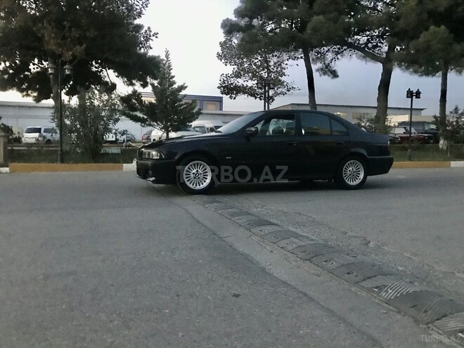 BMW 528 2000, 395,000 km - 2.8 l - Bakı